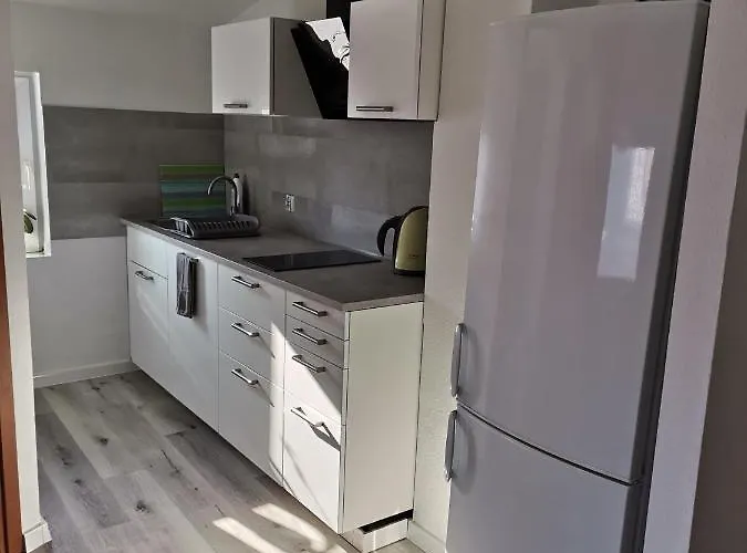 Kamienica Nad Malta- Mieszkania Nad Jeziorem Maltanskim アパート *