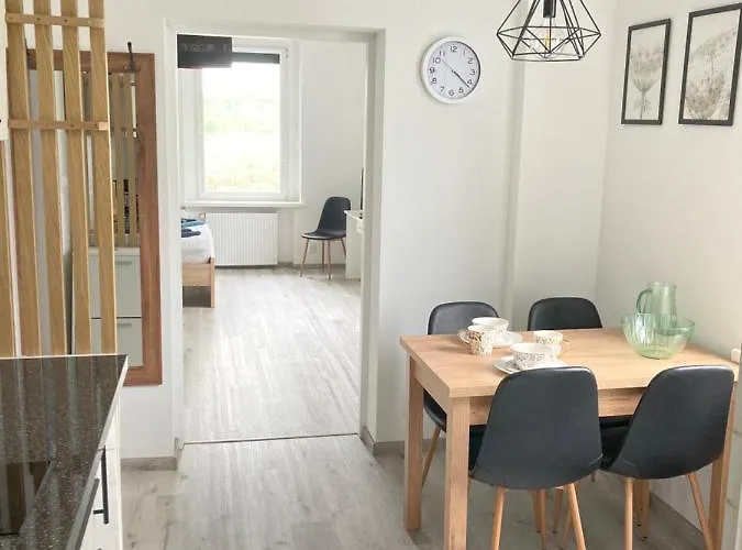 Apartamento Kamienica Nad Malta- Mieszkania Nad Jeziorem Maltanskim *